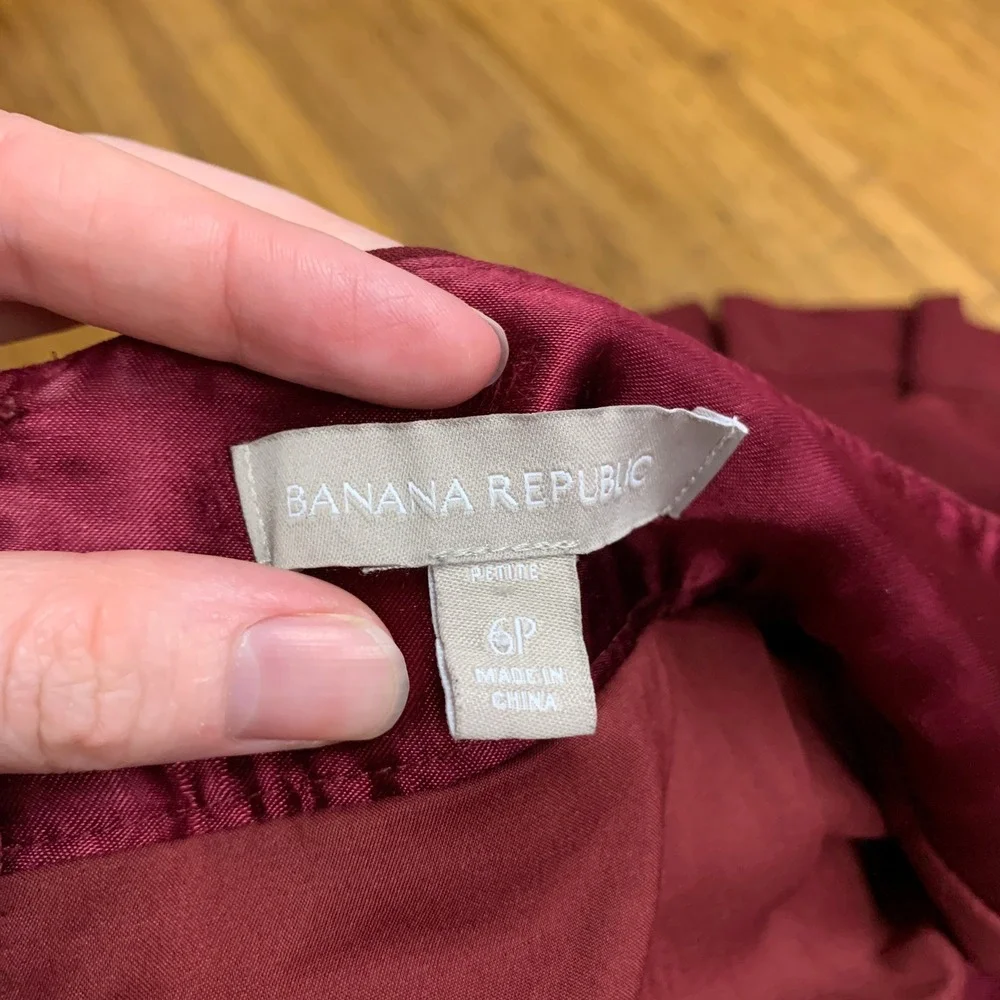 Banana Republic‎ Maroon Pleated Mini Skirt Women's Petite Size 6 Short Tennis